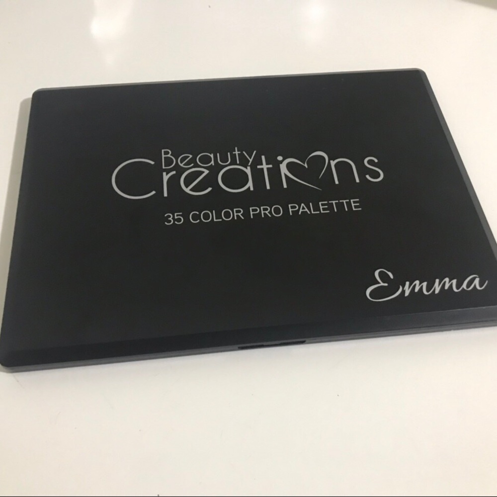 Beauty creations 35 color palette in shade Emma